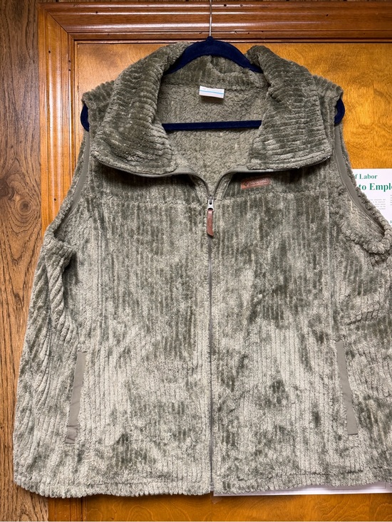 Columbia Jackets & Blazers - Columbia Olive Green Fire Side Sherpa Zip-Up Fleece Vest women’s 3x